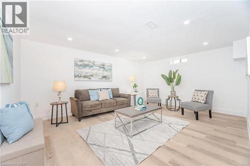 26 Graywood Road, Hamilton, ON - Indoor Photo Showing Living Room