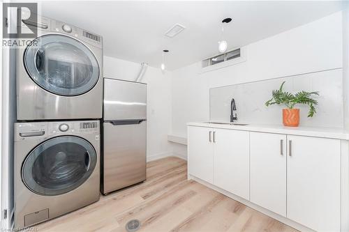 26 Graywood Road, Hamilton, ON - Indoor Photo Showing Laundry Room