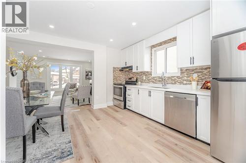 26 Graywood Road, Hamilton, ON - Indoor Photo Showing Kitchen