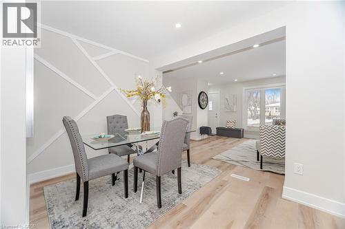 26 Graywood Road, Hamilton, ON - Indoor Photo Showing Dining Room