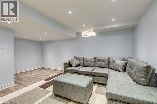 4084 Kryzan Drive, Burlington, ON - Indoor