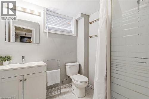 2145 Sandringham Drive, Burlington, ON - Indoor Photo Showing Bathroom