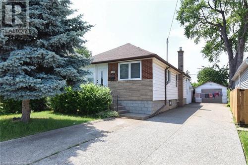 205 Ivon Avenue, Hamilton, ON - Outdoor