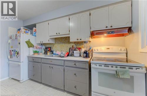 27 Margaret Avenue N, Waterloo, ON - Indoor Photo Showing Kitchen