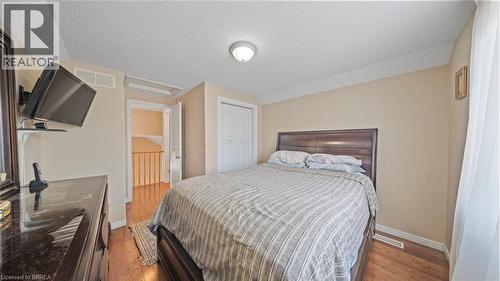 38 Sinclair Street, Guelph, ON - Indoor Photo Showing Bedroom