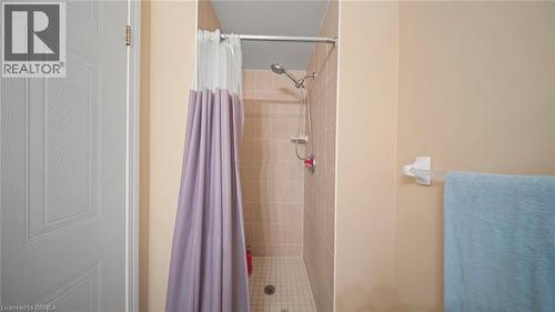 38 Sinclair Street, Guelph, ON - Indoor Photo Showing Bathroom