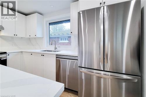 53 Winchester Boulevard, Hamilton, ON - Indoor Photo Showing Kitchen