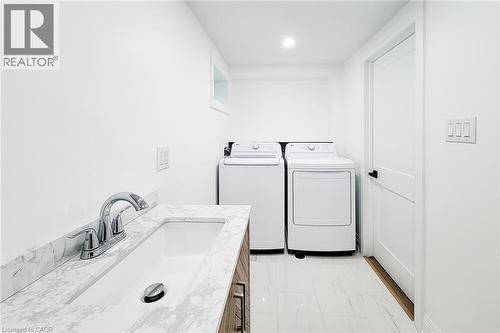 53 Winchester Boulevard, Hamilton, ON - Indoor Photo Showing Laundry Room