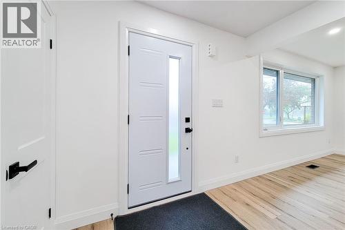 53 Winchester Boulevard, Hamilton, ON - Indoor Photo Showing Other Room