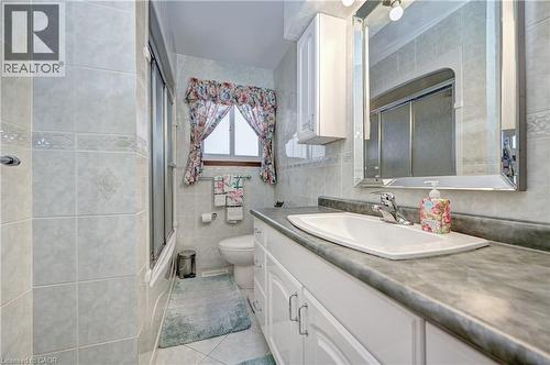 132 Forest Hill Drive, Kitchener, ON - Indoor Photo Showing Bathroom