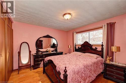 132 Forest Hill Drive, Kitchener, ON - Indoor Photo Showing Bedroom