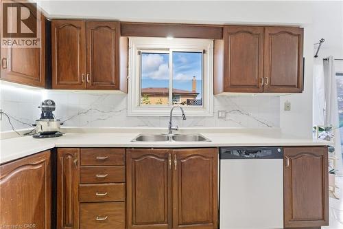2 Morningstar Court, Hamilton, ON - Indoor Photo Showing Kitchen With Double Sink