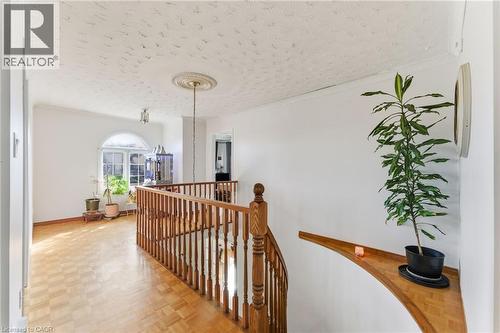 2 Morningstar Court, Hamilton, ON - Indoor Photo Showing Other Room