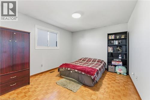 2 Morningstar Court, Hamilton, ON - Indoor Photo Showing Bedroom