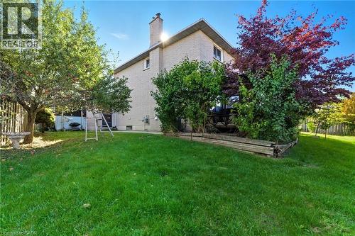 2 Morningstar Court, Hamilton, ON - Outdoor