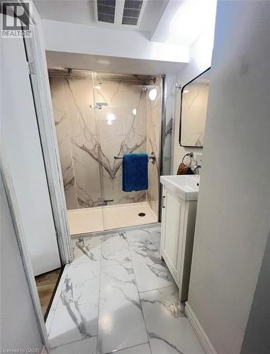 99 Brucedale Avenue E, Hamilton, ON - Indoor