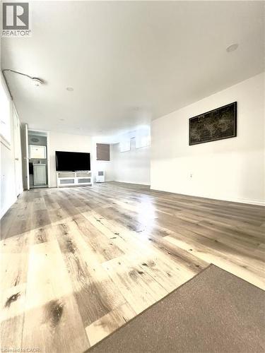 99 Brucedale Avenue E, Hamilton, ON - Indoor