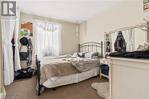207 Beaver Street, Thorold, ON - Indoor Photo Showing Bedroom