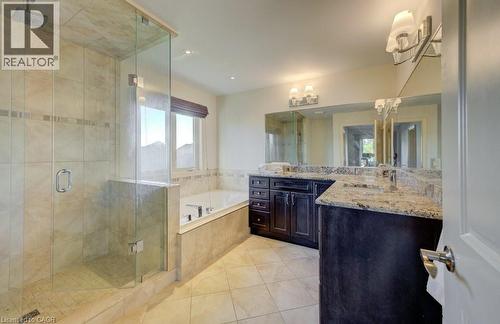 6379 Christopher Crescent, Niagara Falls, ON - Indoor Photo Showing Bathroom