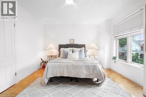 336 Emerald Street N, Hamilton, ON - Indoor Photo Showing Bedroom