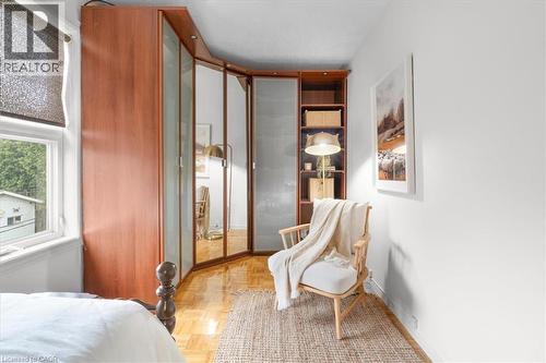 336 Emerald Street N, Hamilton, ON - Indoor Photo Showing Bedroom