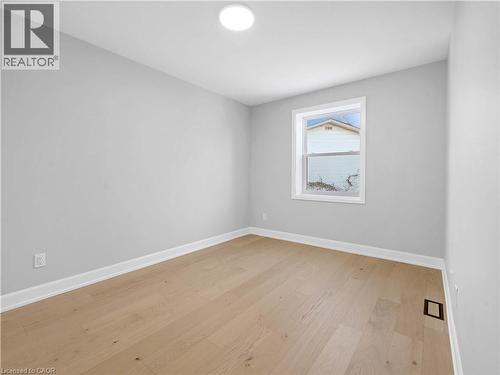 3406 Putter Place, Burlington, ON - Indoor Photo Showing Other Room