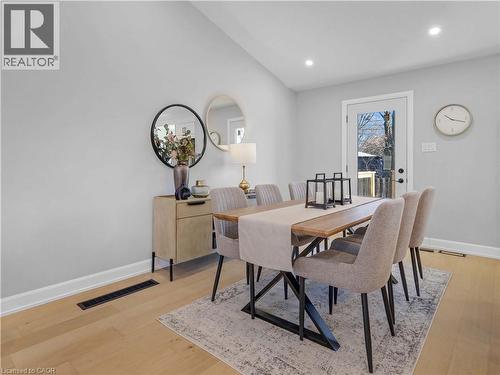 3406 Putter Place, Burlington, ON - Indoor Photo Showing Dining Room