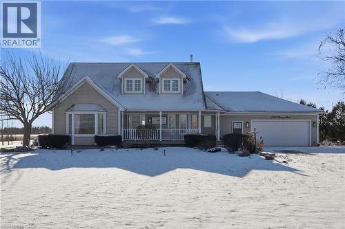 5940 Young Street, Grimsby, ON - Outdoor With Deck Patio Veranda With Facade