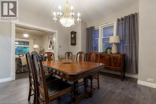 90 Blake Street, Hamilton, ON - Indoor Photo Showing Dining Room