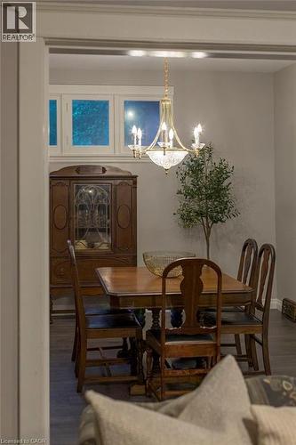 90 Blake Street, Hamilton, ON - Indoor Photo Showing Dining Room