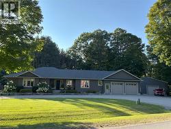 22 GORDON Road  Tiny, ON L0L 2T0