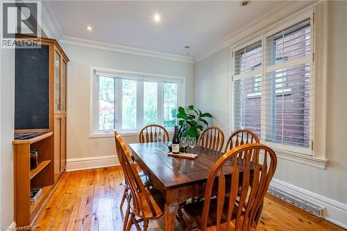35 Mountain Avenue, Hamilton, ON - Indoor Photo Showing Dining Room