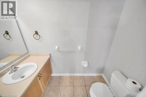 114 Glencliffe Court, Kitchener, ON - Indoor Photo Showing Bathroom