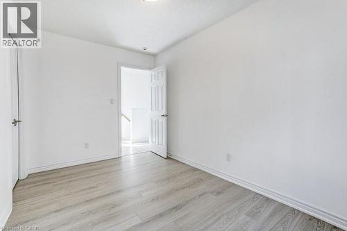 318 Old Huron Road, Kitchener, ON - Indoor Photo Showing Other Room