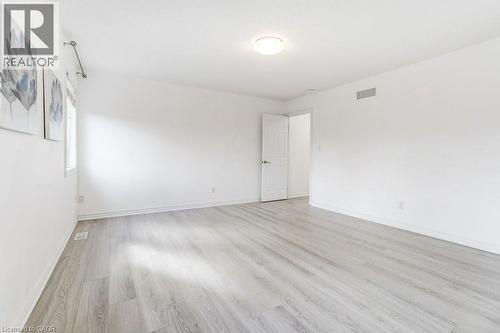 318 Old Huron Road, Kitchener, ON - Indoor Photo Showing Other Room