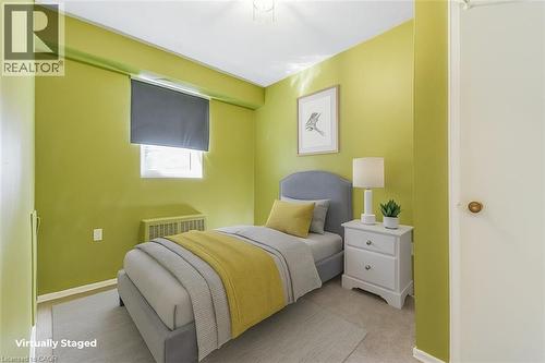 2418 New Street Unit# 1, Burlington, ON - Indoor Photo Showing Bedroom