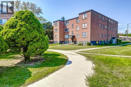 2418 New Street Unit# 1, Burlington, ON - Outdoor