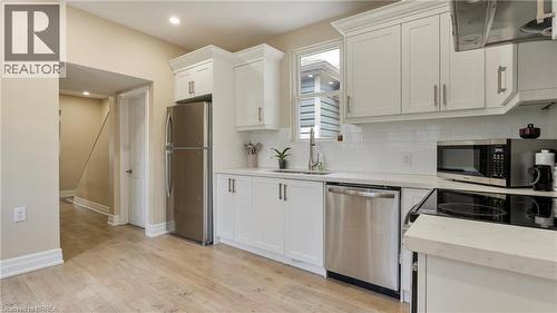 33 Highland Avenue, Hamilton, ON - Indoor Photo Showing Kitchen With Stainless Steel Kitchen