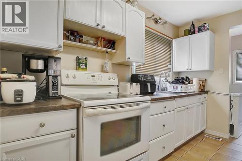 Main Unit - 211 Dolph Street N, Cambridge, ON - Indoor Photo Showing Kitchen