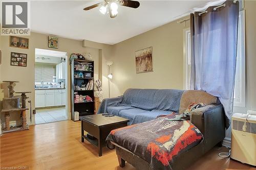 Main Unit - 211 Dolph Street N, Cambridge, ON - Indoor Photo Showing Living Room