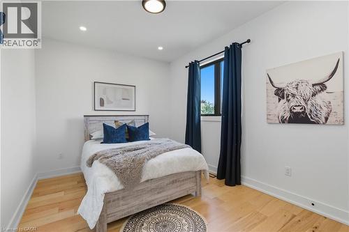 20 Ivy Crescent, Thorold, ON - Indoor Photo Showing Bedroom