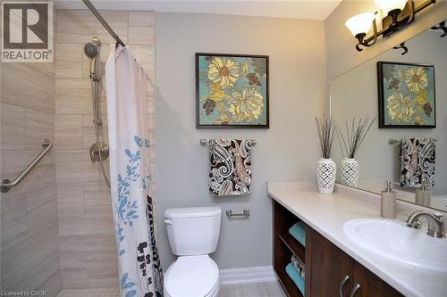 41 Sister Kern Terrace, Hamilton, ON - Indoor Photo Showing Bathroom