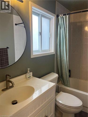 Full bathroom featuring vanity and shower / tub combo - 236 Bankside Drive, Kitchener, ON - Indoor Photo Showing Bathroom