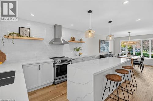 2347 TWEEDSMUIR Court  Burlington, ON L7P 4K9