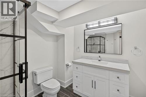 2347 Tweedsmuir Court, Burlington, ON - Indoor Photo Showing Bathroom