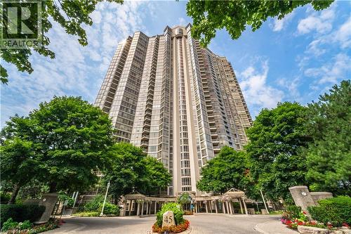 45 KINGSBRIDGE GARDEN Circle Unit# 3208  Mississauga, ON L5R 3K4
