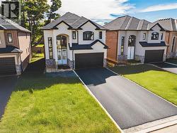 56 CESAR Place Ancaster, ON L9G 0G3