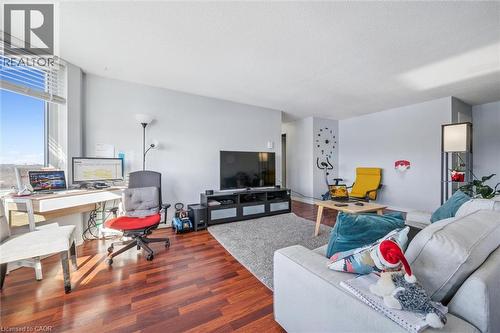 35 Green Valley Drive Unit# 1510, Kitchener, ON - Indoor Photo Showing Other Room