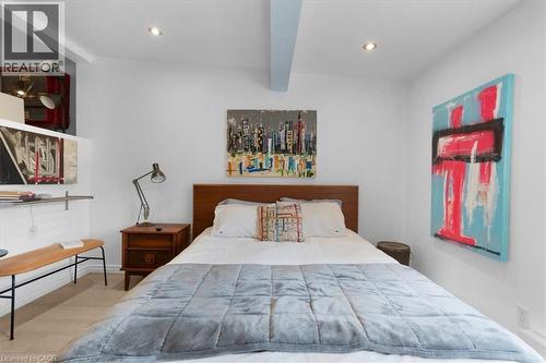 575 Mary Street, Hamilton, ON - Indoor Photo Showing Bedroom