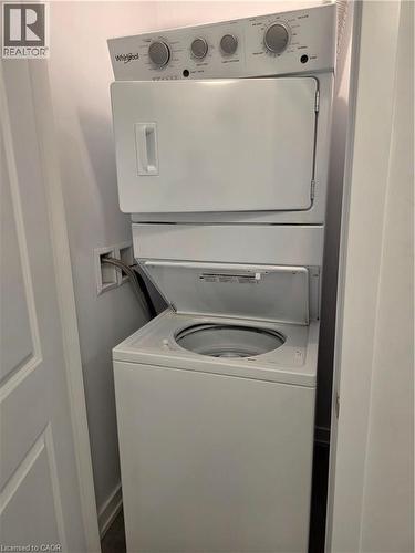 5055 Greenlane Road Unit# 433, Beamsville, ON - Indoor Photo Showing Laundry Room
